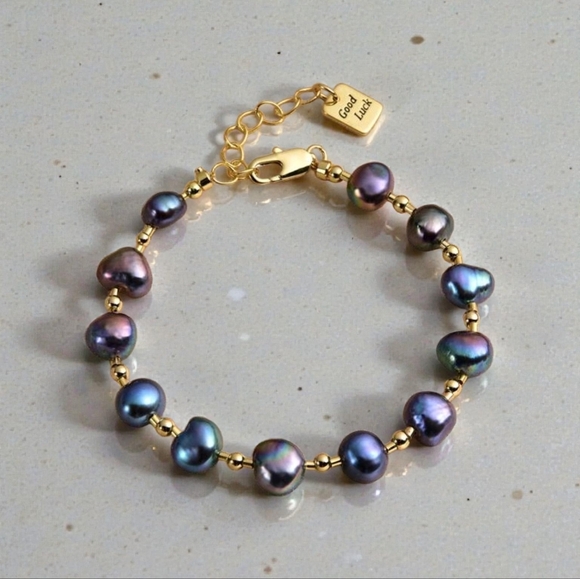Cultured pearl bracelet; peacock blue pearls - Picture 2 of 7